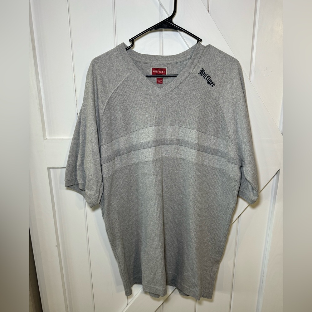 RED LABEL TOMMY HILFIGER DENIM V NECK HEAVY SHIRT . SHORT SLEEVE.‎ SIZE XXL